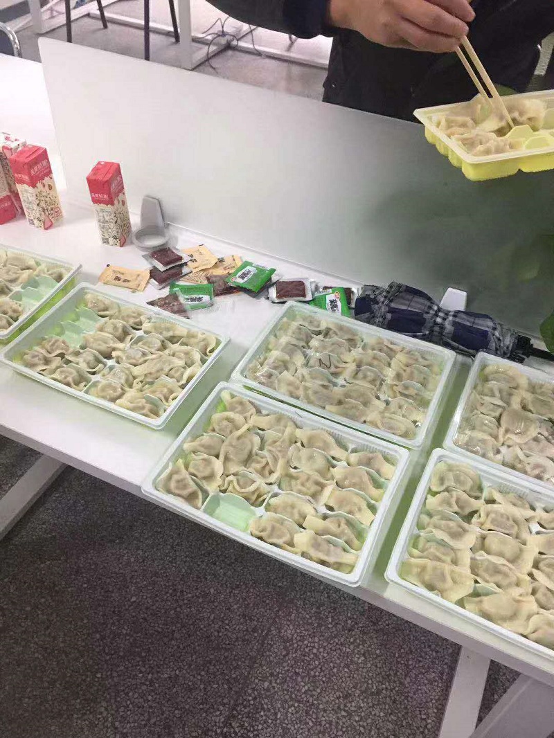 今日冬至，启迈给全体员工送温暖
